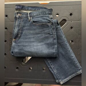 Men’s Gap Slim Taper Jeans. Size 38/32.